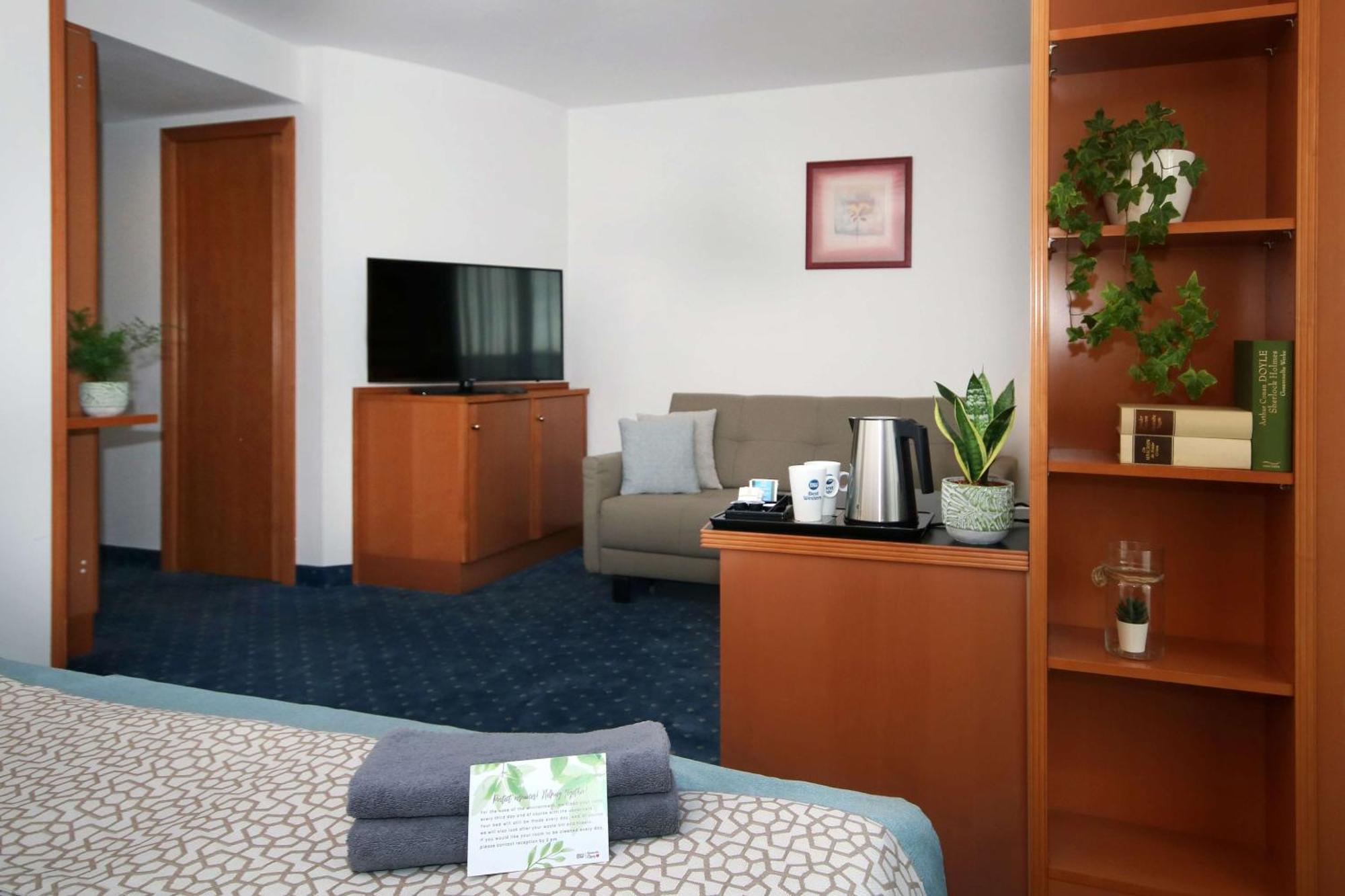 Best Western Hotel Halle-メルゼブルク エクステリア 写真